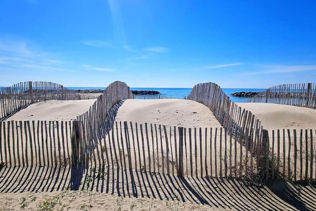 Villa Confort Les Pieds Dans L'eau ! Clim / Parking Frontignan